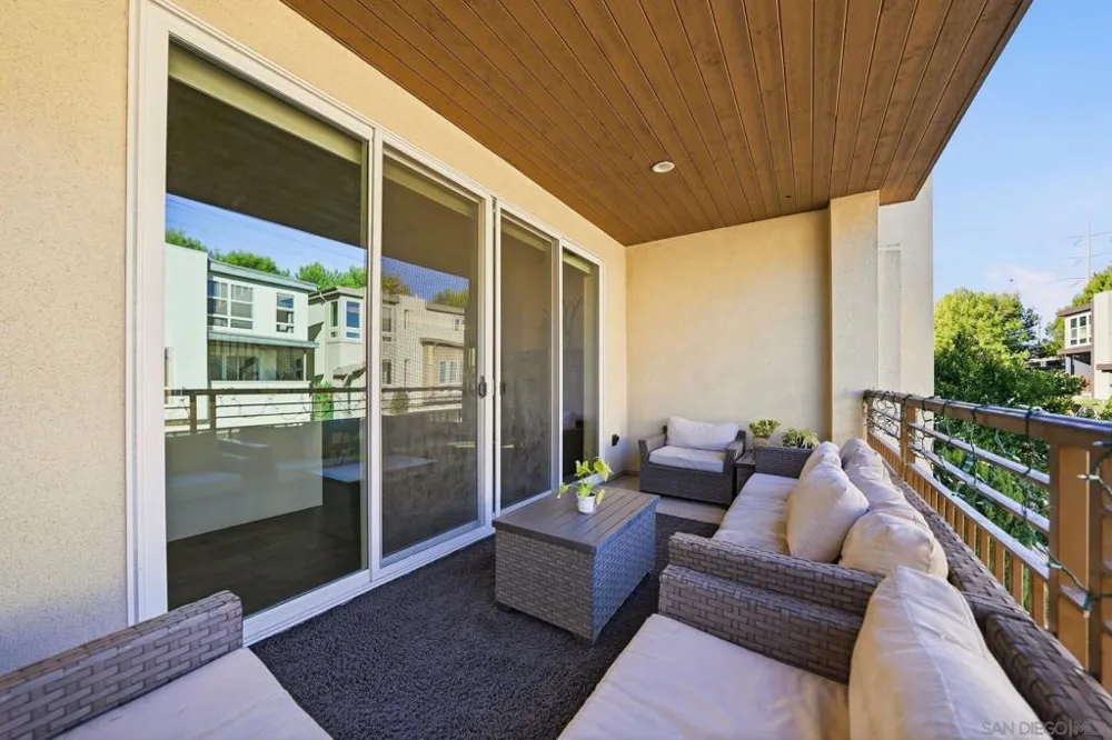 8337 Summit way San Diego, CA 92108