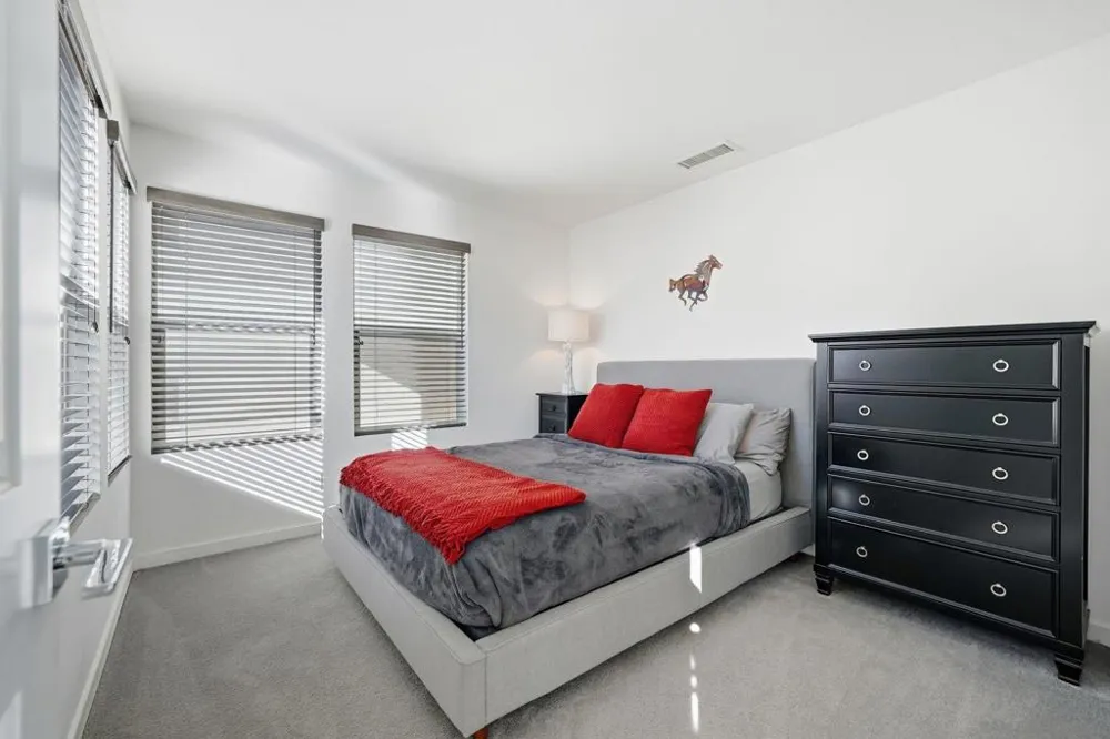 8337 Summit way San Diego, CA 92108