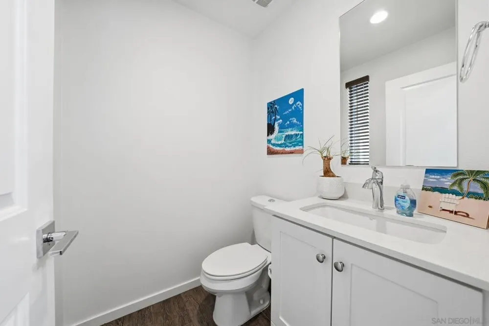 8337 Summit way San Diego, CA 92108