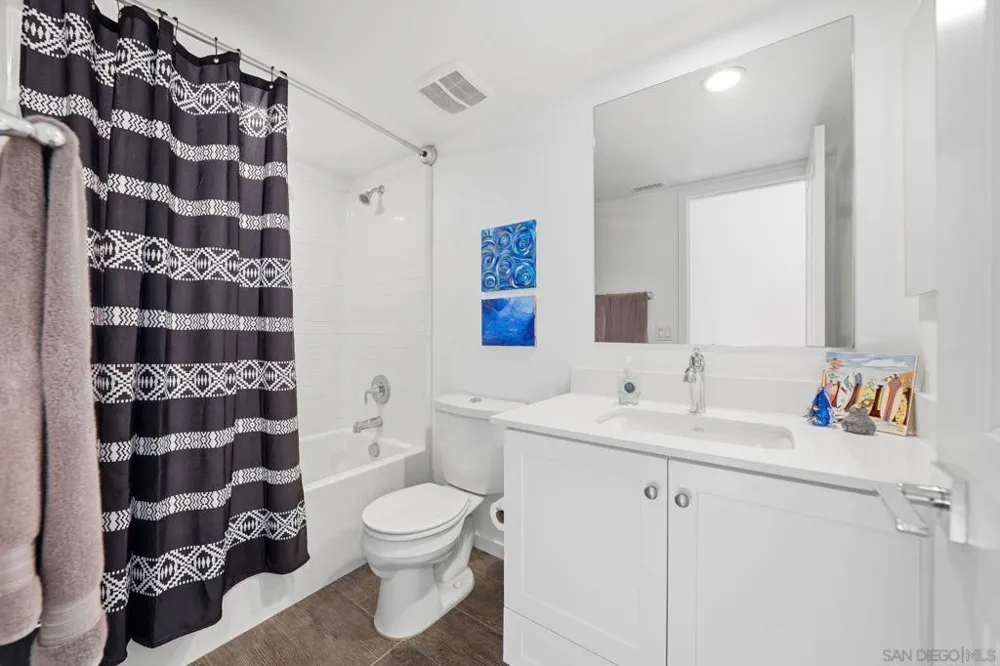 8337 Summit way San Diego, CA 92108