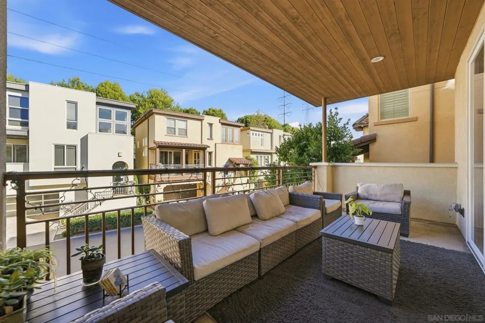 8337 Summit way San Diego, CA 92108
