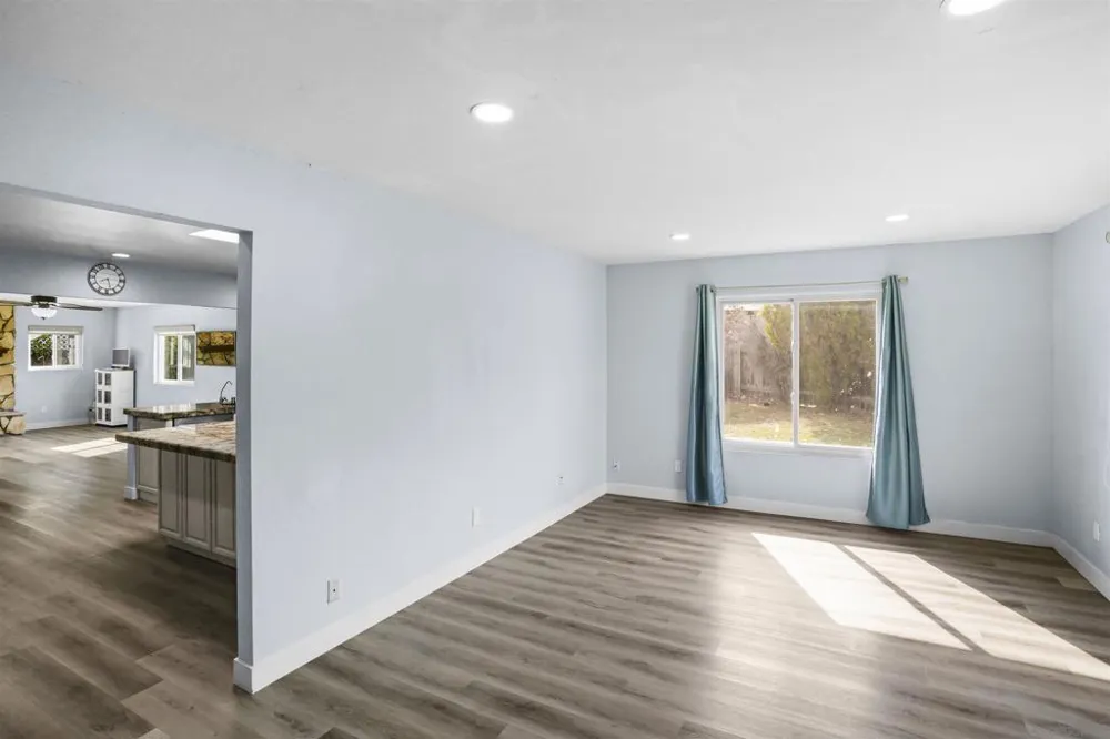 7760 Parkdale Cove San Diego, CA 92126