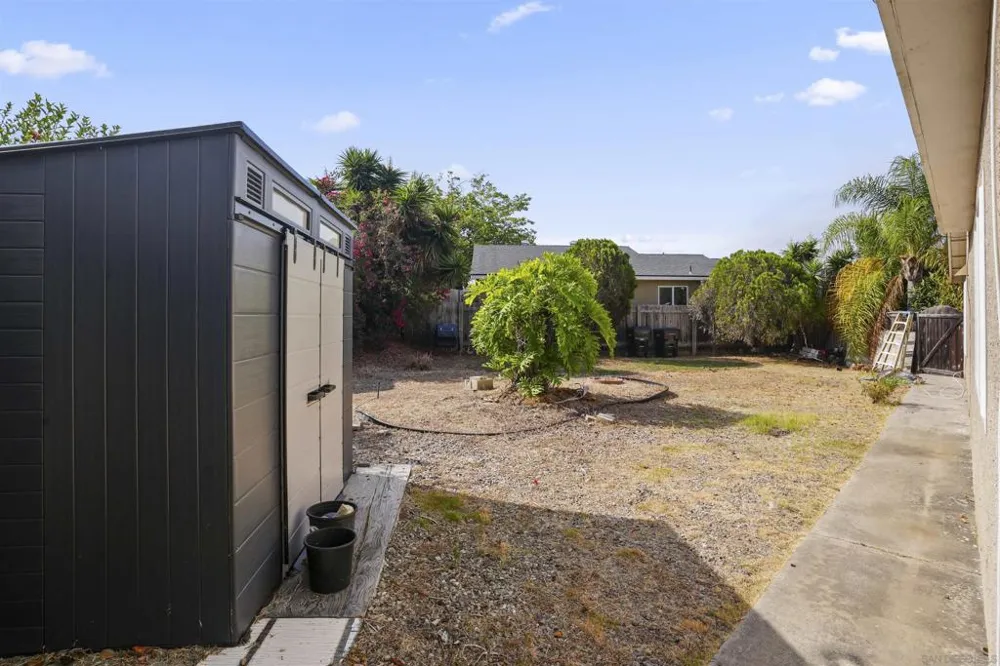 7760 Parkdale Cove San Diego, CA 92126