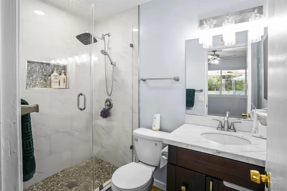 7760 Parkdale Cove San Diego, CA 92126