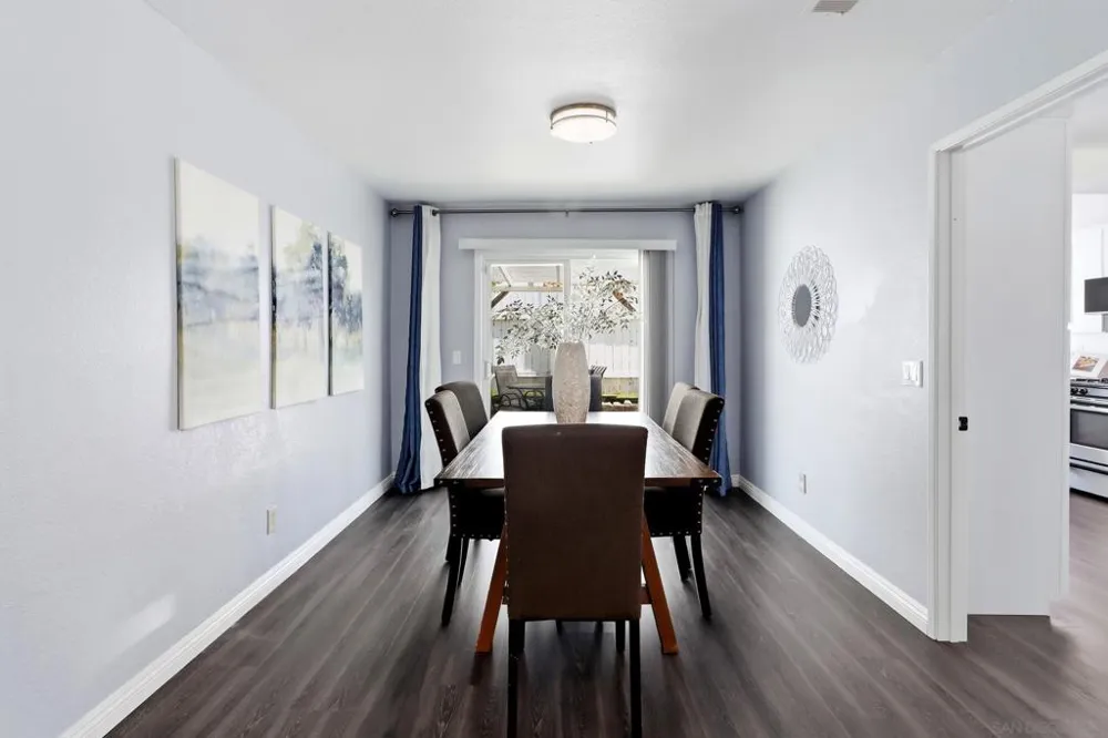 2174 Villa Sonoma Gln Escondido, CA 92029