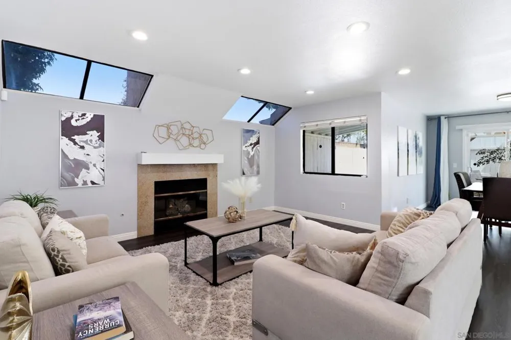 2174 Villa Sonoma Gln Escondido, CA 92029