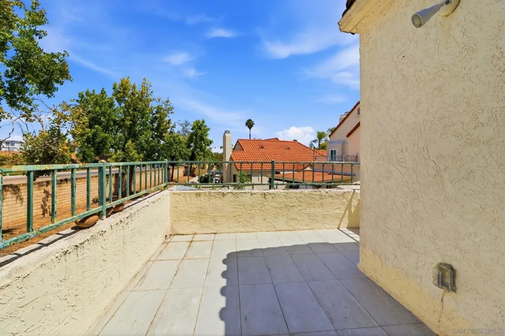 2174 Villa Sonoma Gln Escondido, CA 92029
