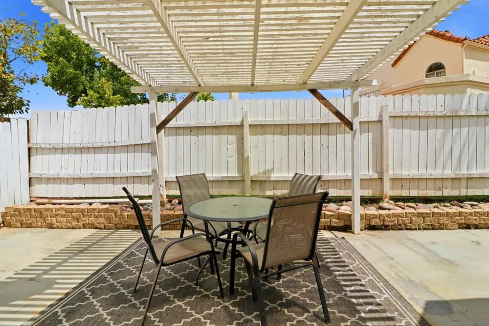 2174 Villa Sonoma Gln Escondido, CA 92029
