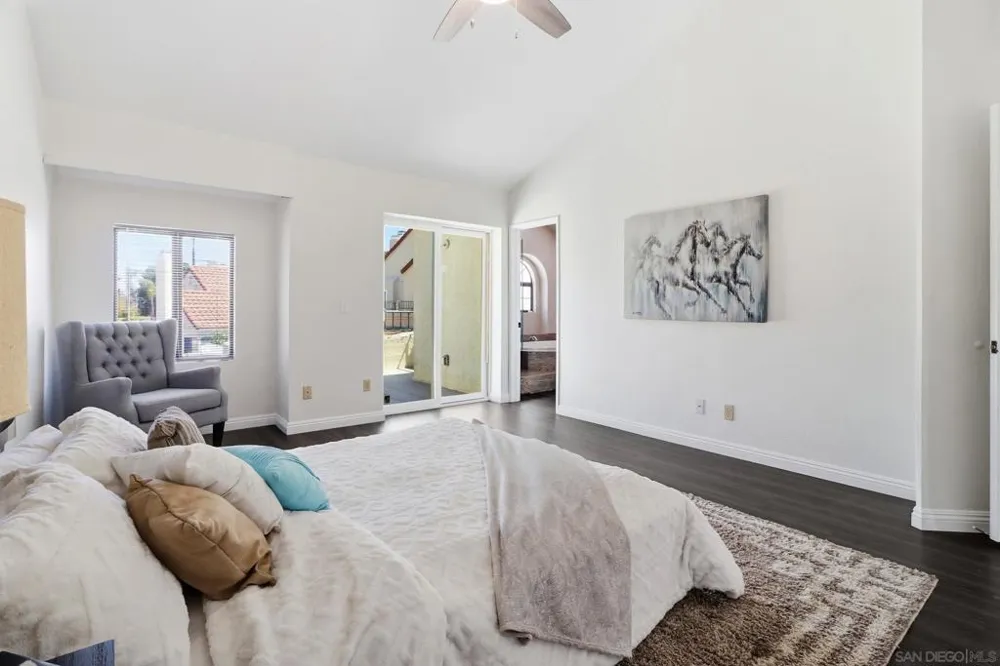 2174 Villa Sonoma Gln Escondido, CA 92029