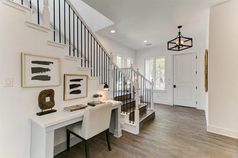 2928 Livingston Avenue Fort Worth, TX 76110