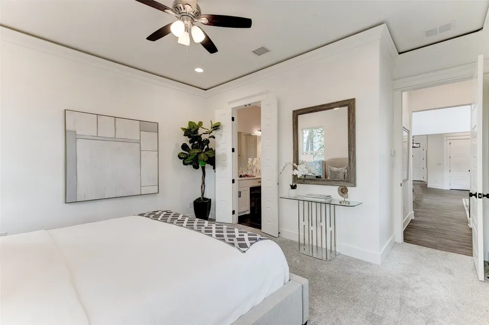 2928 Livingston Avenue Fort Worth, TX 76110