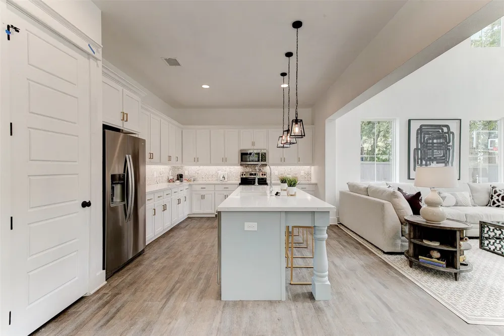 2928 Livingston Avenue Fort Worth, TX 76110