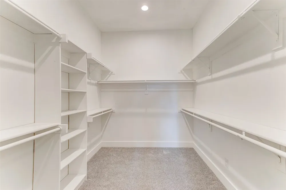 2928 Livingston Avenue Fort Worth, TX 76110