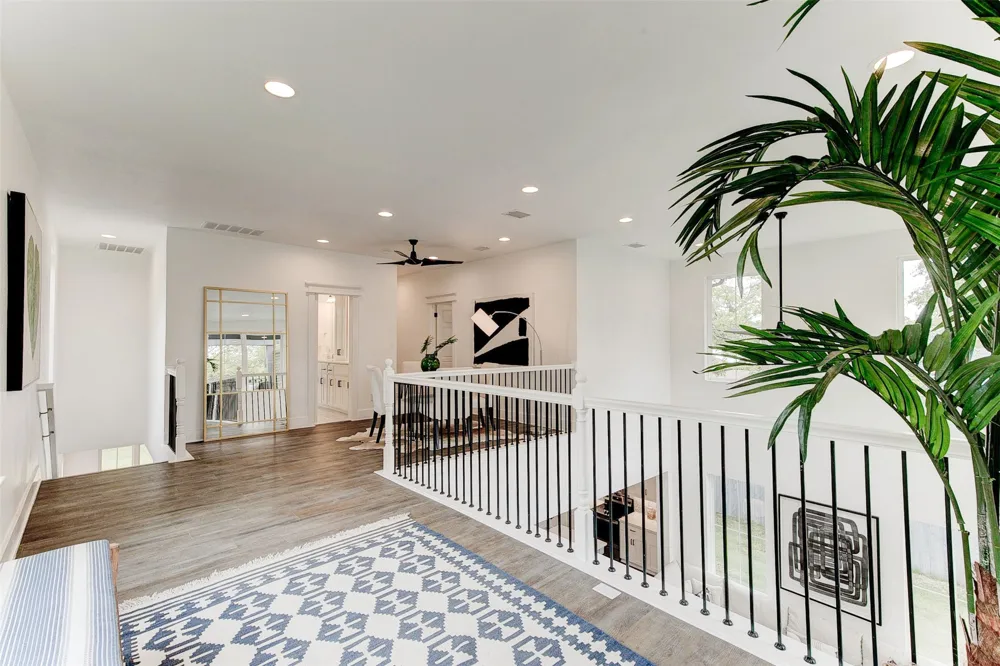2928 Livingston Avenue Fort Worth, TX 76110