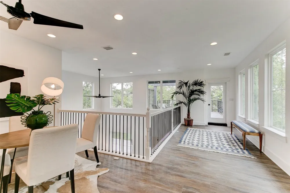 2928 Livingston Avenue Fort Worth, TX 76110