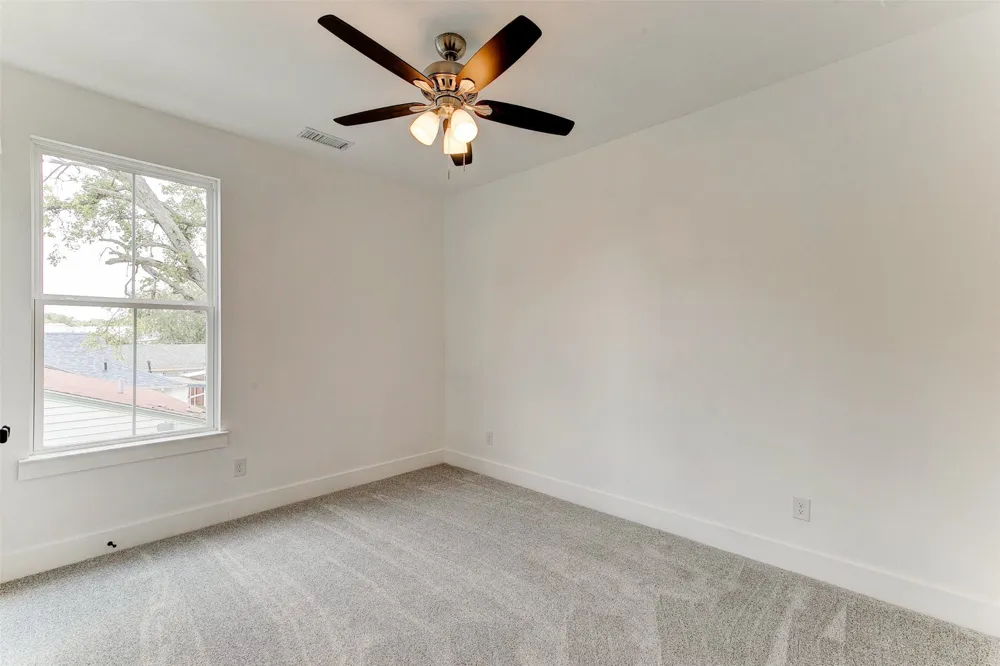 2928 Livingston Avenue Fort Worth, TX 76110