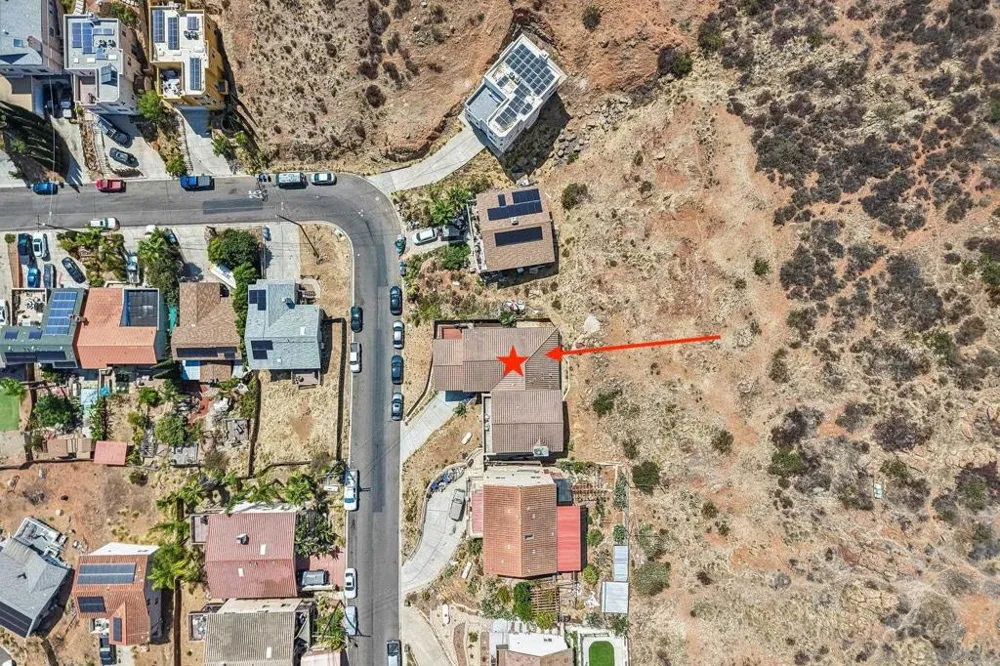 9608 Eucalyptus Spring Valley, CA 91977