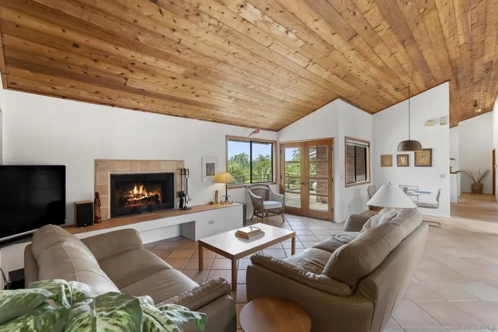 6015 Paseo Valencia Rancho Santa Fe, CA 92067