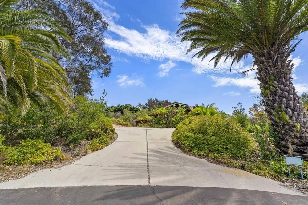 6015 Paseo Valencia Rancho Santa Fe, CA 92067