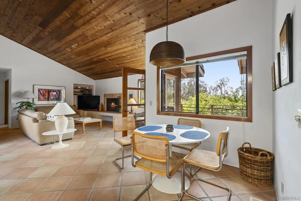 6015 Paseo Valencia Rancho Santa Fe, CA 92067