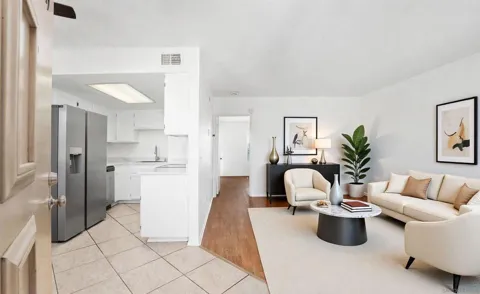 4240 Menlo Ave #19