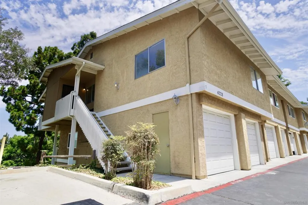 4228 Vista Del Rio Way #1 Oceanside, CA 92057