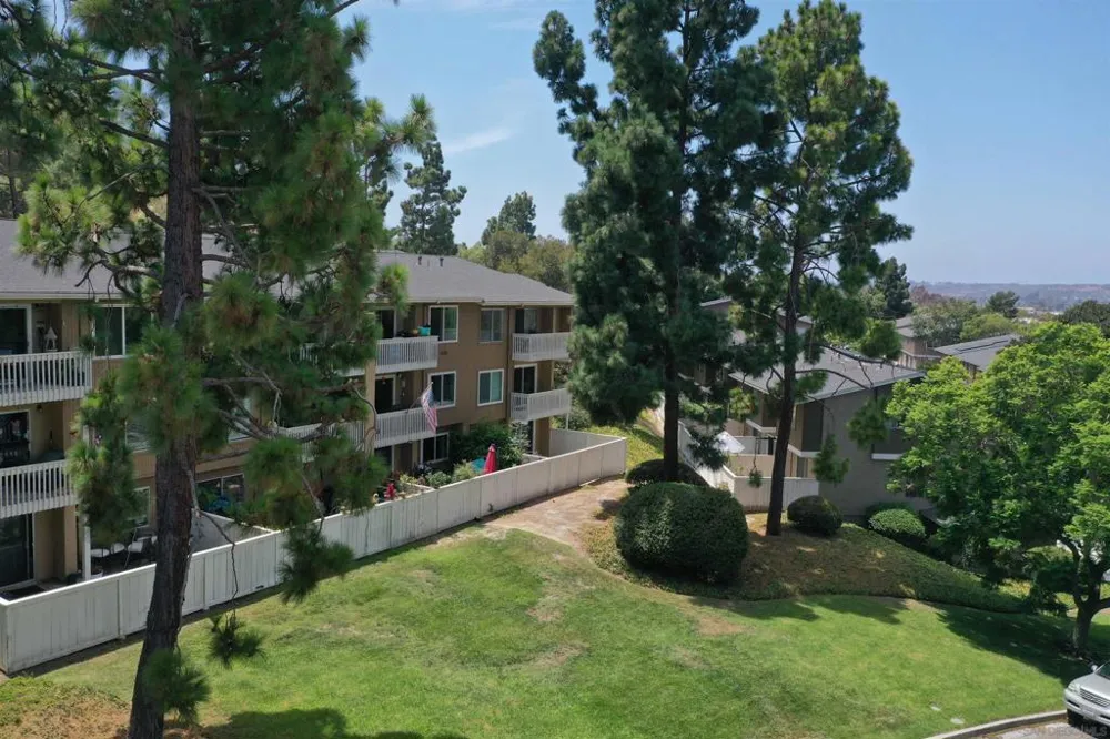 4228 Vista Del Rio Way #1 Oceanside, CA 92057