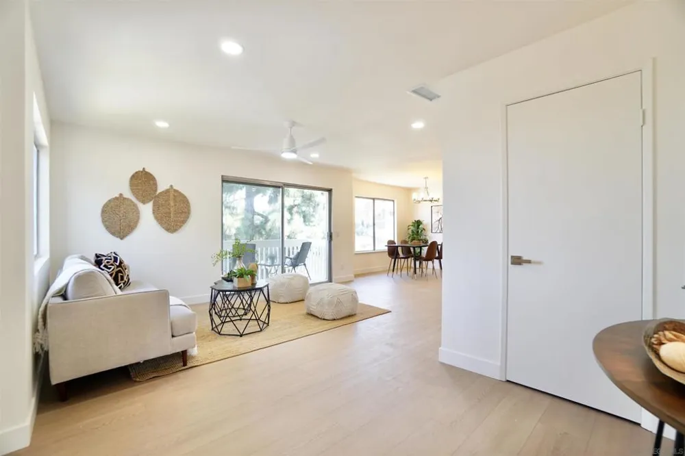 4228 Vista Del Rio Way #1 Oceanside, CA 92057