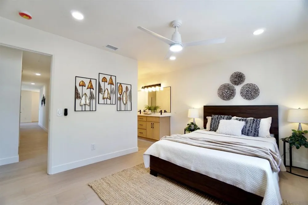 4228 Vista Del Rio Way #1 Oceanside, CA 92057