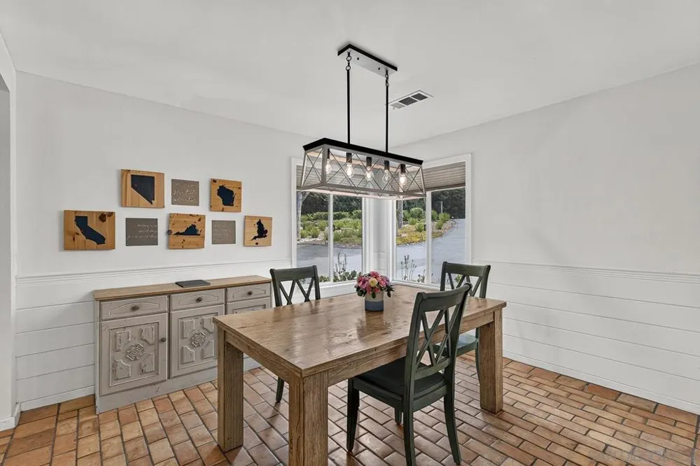4515 Baja Mission Road Fallbrook, CA 92028