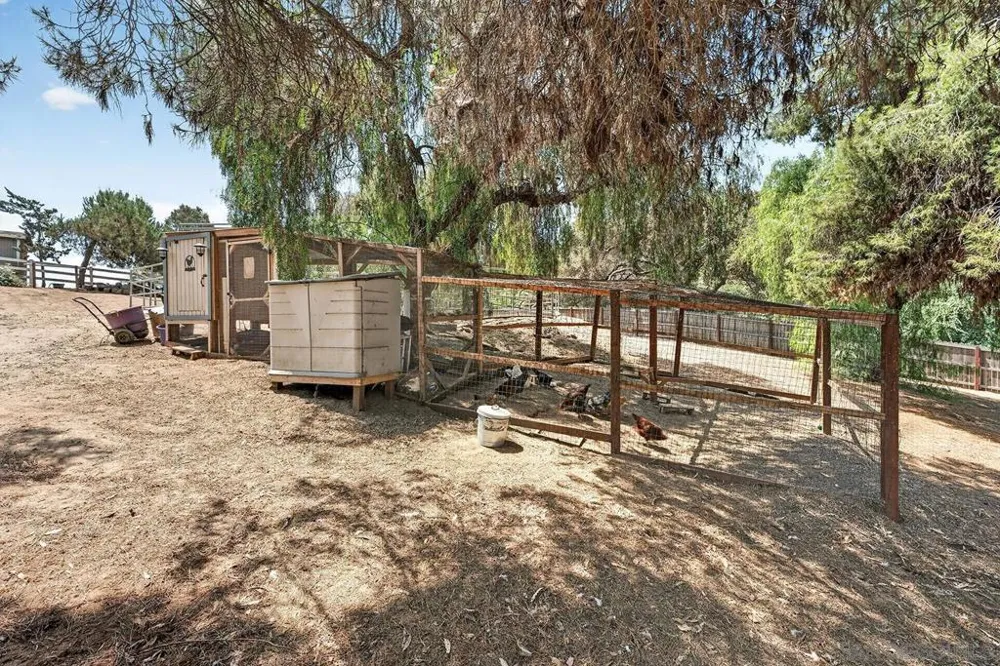 4515 Baja Mission Road Fallbrook, CA 92028