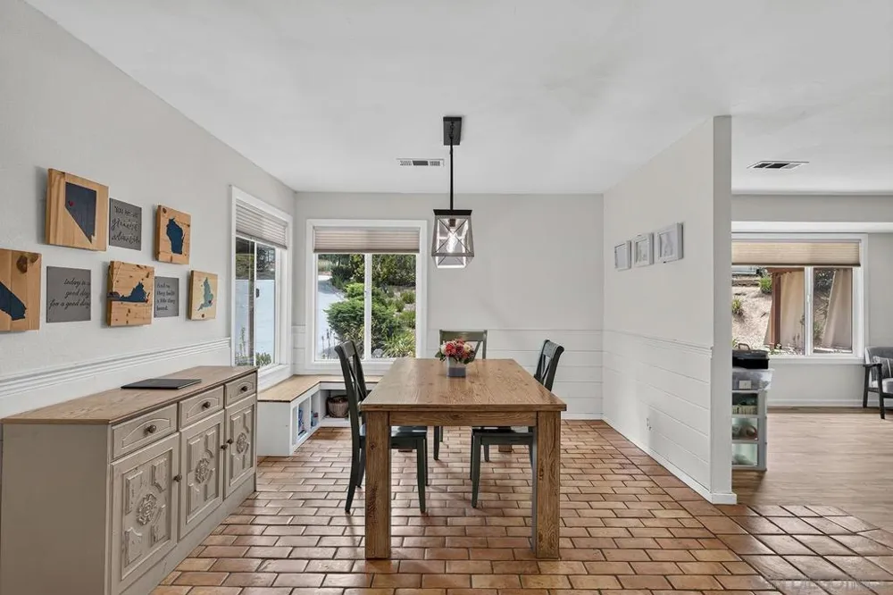 4515 Baja Mission Road Fallbrook, CA 92028