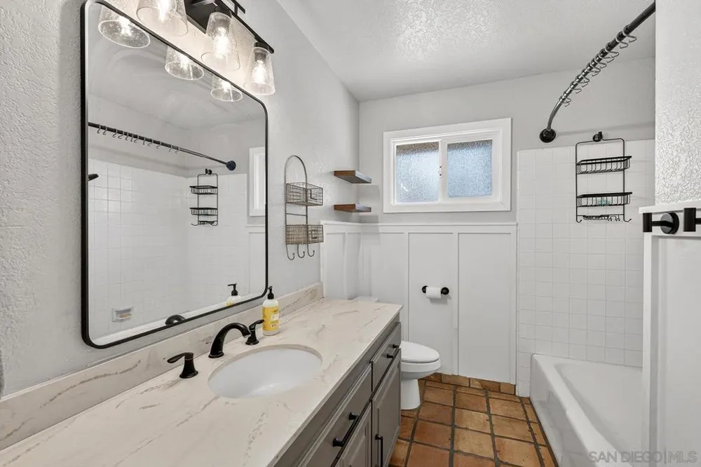 4515 Baja Mission Road Fallbrook, CA 92028