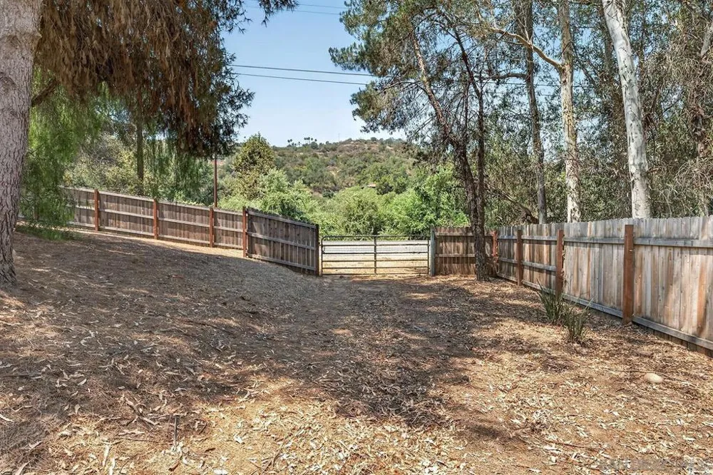 4515 Baja Mission Road Fallbrook, CA 92028