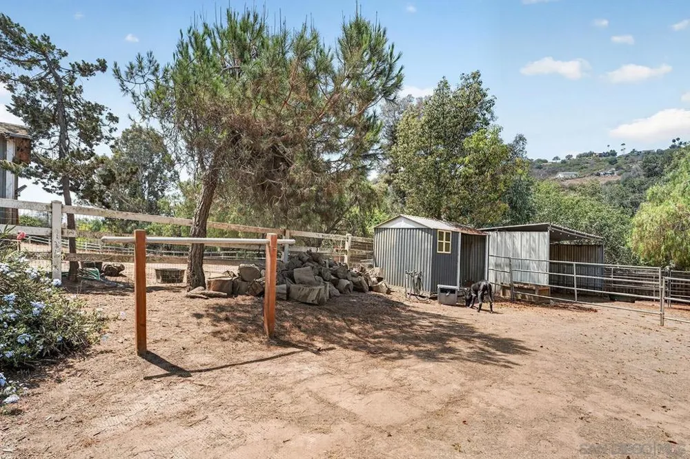 4515 Baja Mission Road Fallbrook, CA 92028