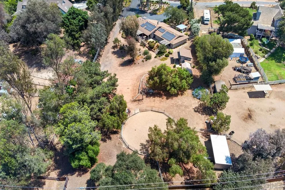 4515 Baja Mission Road Fallbrook, CA 92028