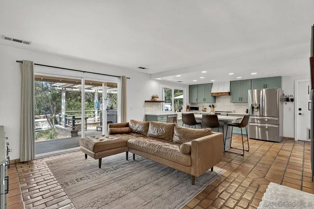 4515 Baja Mission Road Fallbrook, CA 92028
