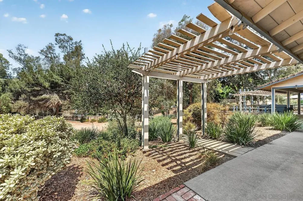4515 Baja Mission Road Fallbrook, CA 92028
