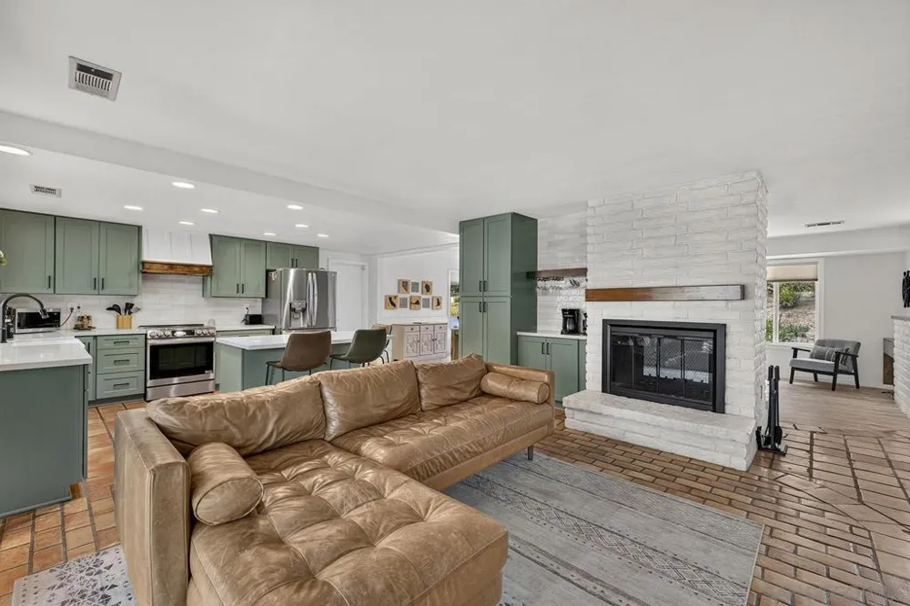 4515 Baja Mission Road Fallbrook, CA 92028