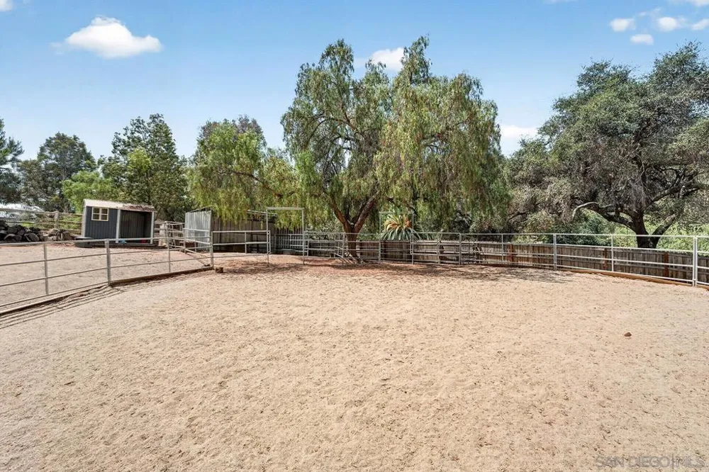 4515 Baja Mission Road Fallbrook, CA 92028