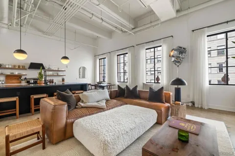 950 6th Ave #541
