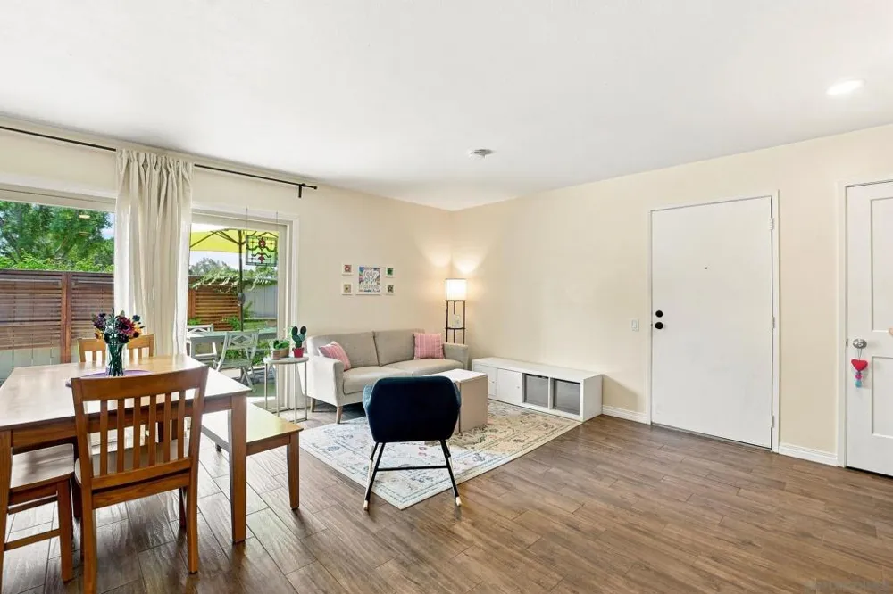 9645 Easter Way San Diego, CA 92121