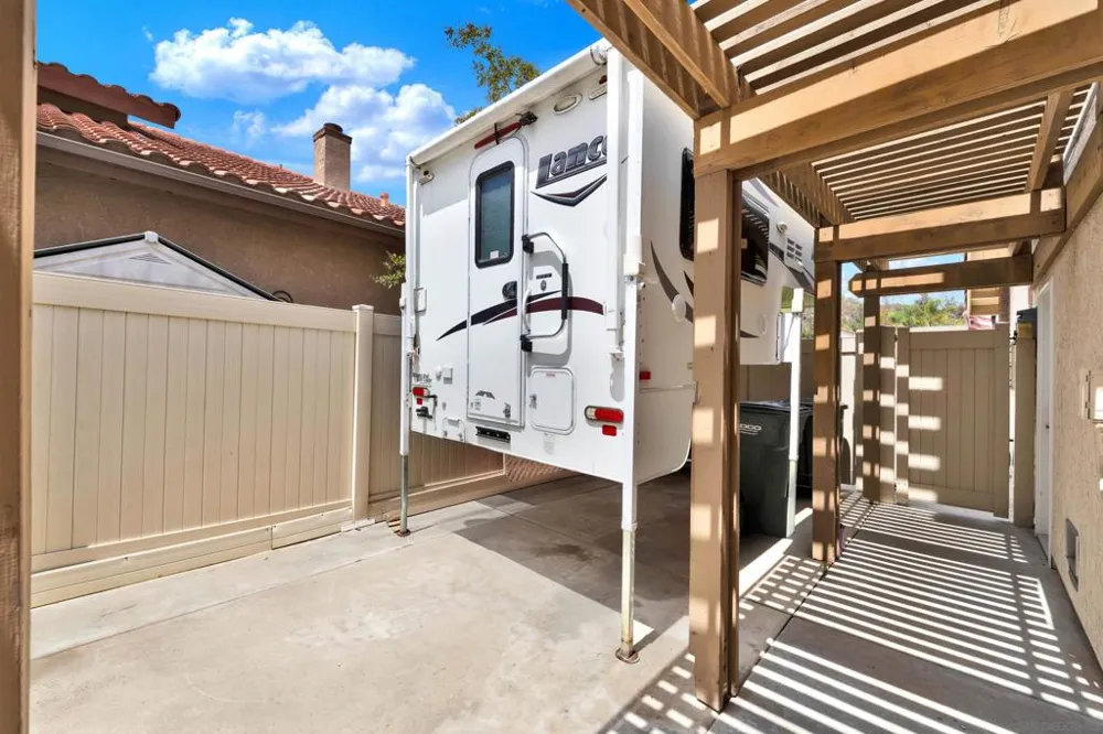 13057 Treecrest Poway, CA 92064