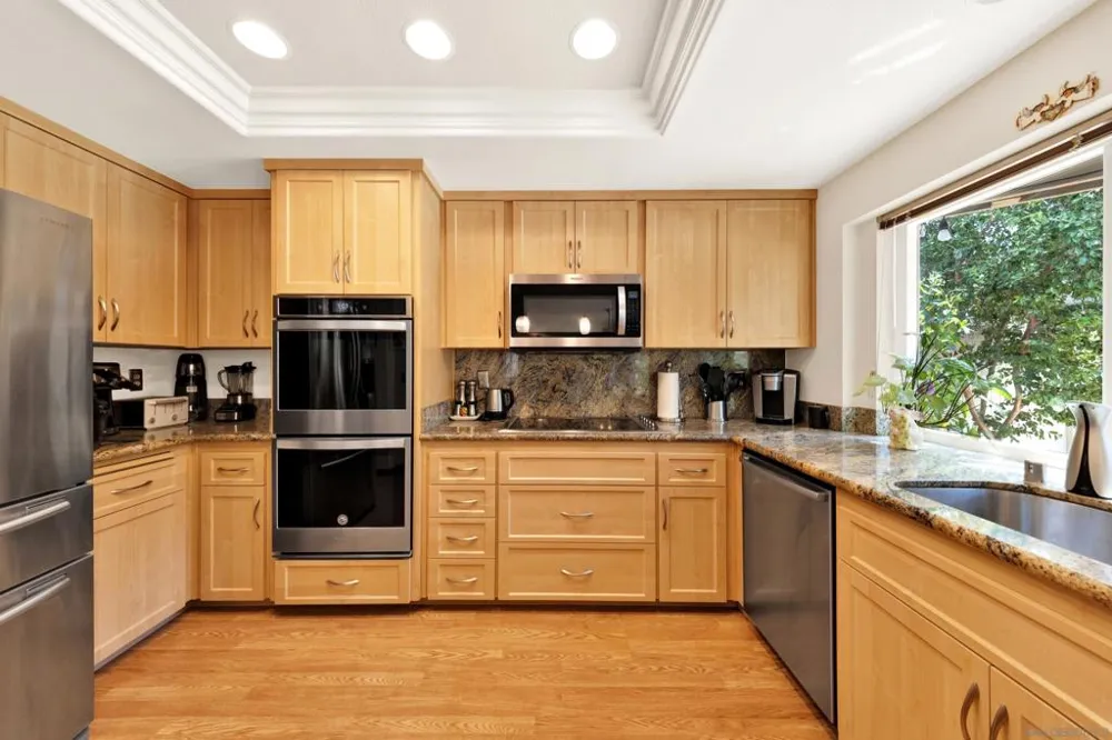 13057 Treecrest Poway, CA 92064