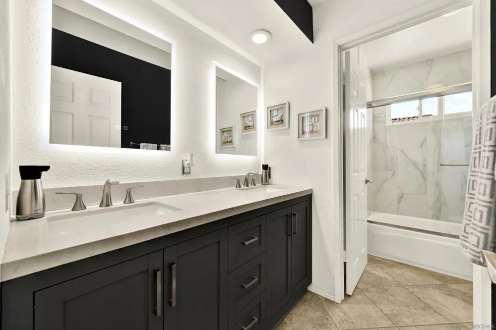 13057 Treecrest Poway, CA 92064