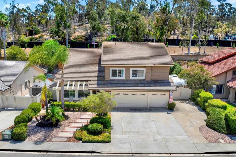 13057 Treecrest Poway, CA 92064