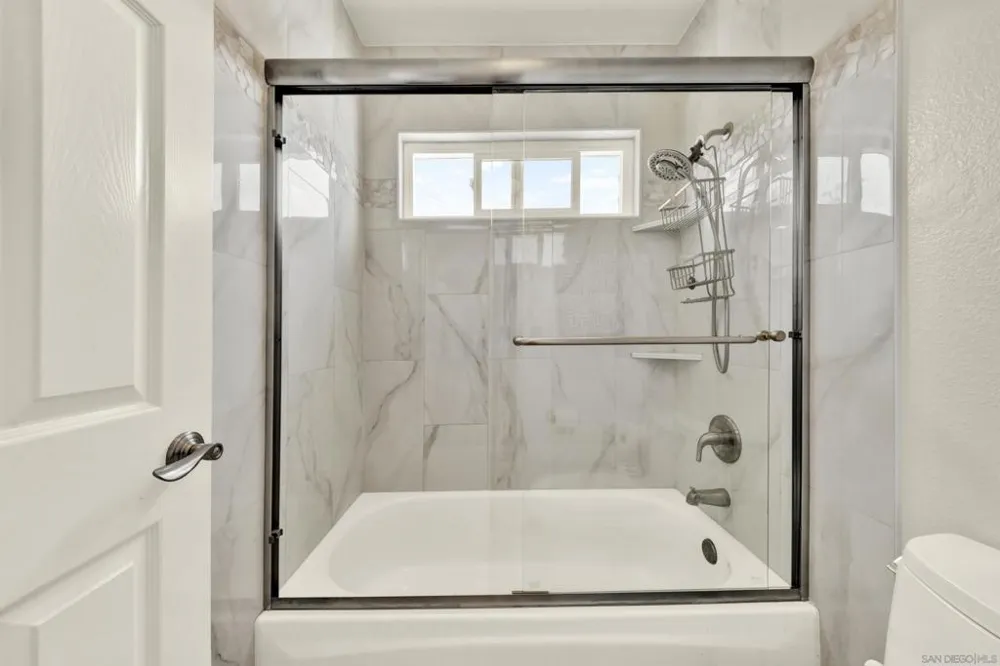 13057 Treecrest Poway, CA 92064