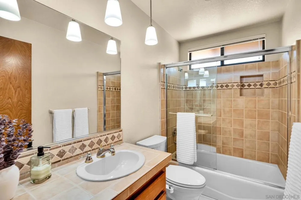 13970 Misty Oak Rd Valley Center, CA 92082