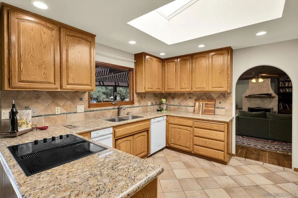 13970 Misty Oak Rd Valley Center, CA 92082