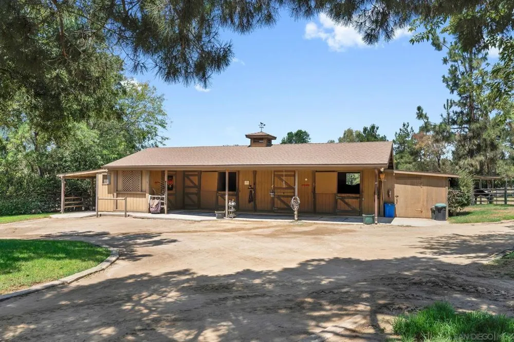 13970 Misty Oak Rd Valley Center, CA 92082
